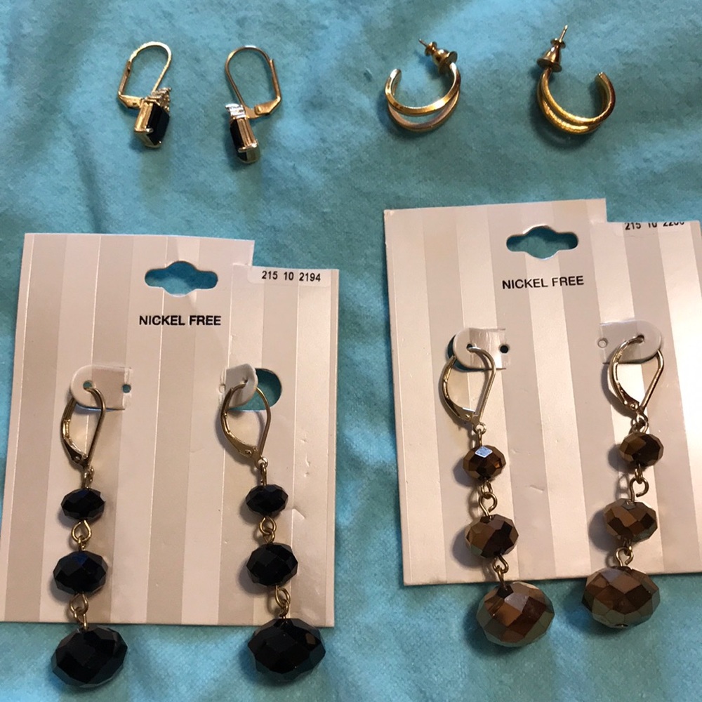 Earring lot 4 pair for 1 price